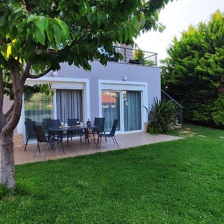 Urbi Garden Apartment Artemida  Bagian luar foto