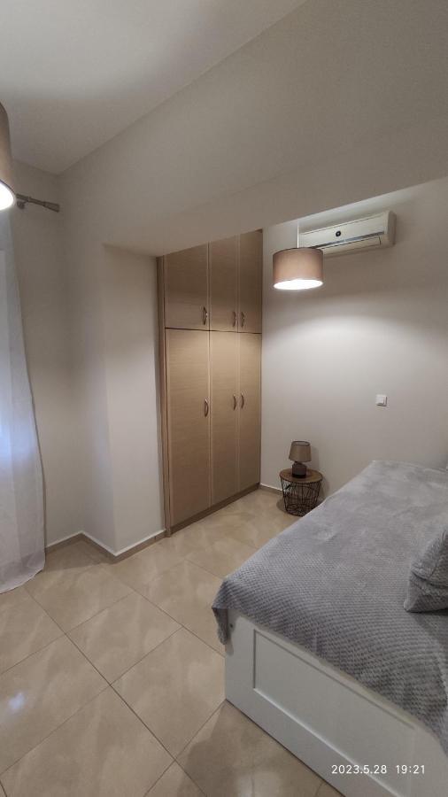 Urbi Garden Apartment Artemida  Bagian luar foto