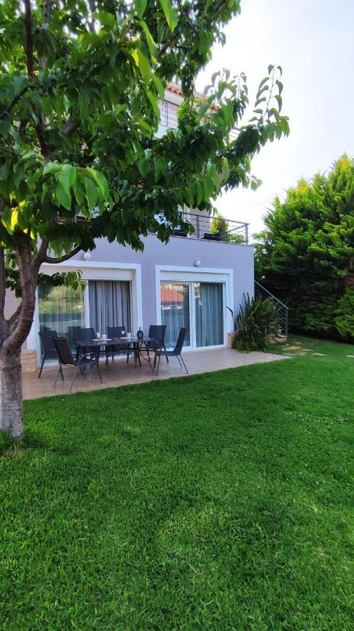 Urbi Garden Apartment Artemida  Bagian luar foto